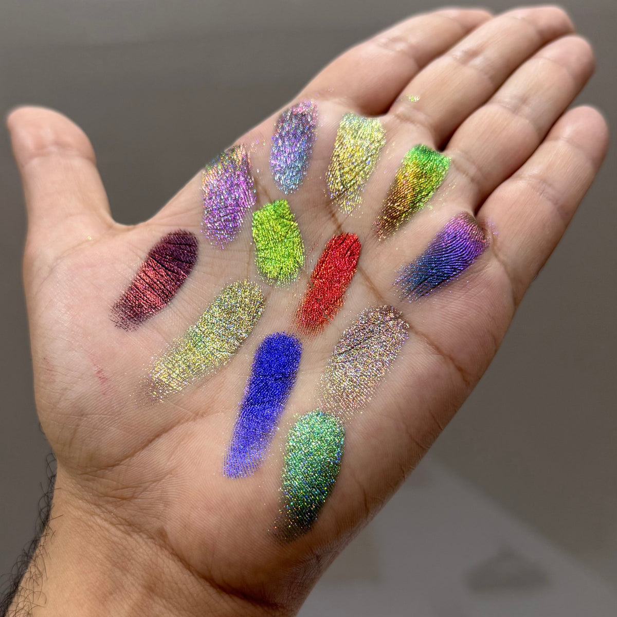 Multichrome 12 color Eyeshadow Palette