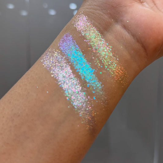 Lashira Multichrome Sparkle Eyeshadow (01)