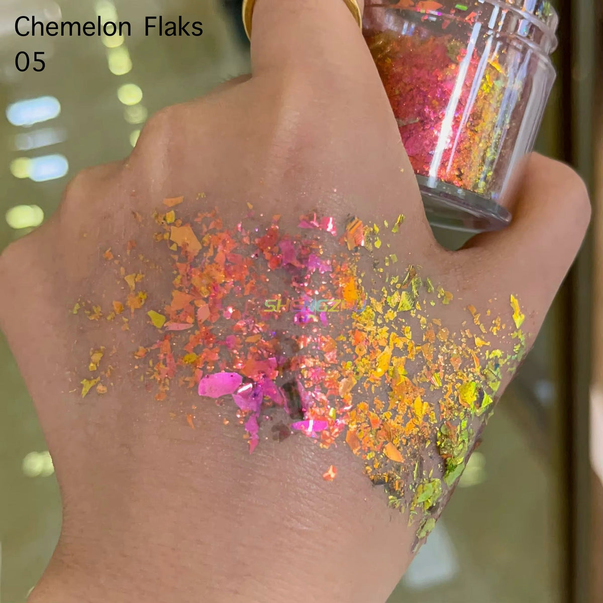 Chameleon Flakes 05